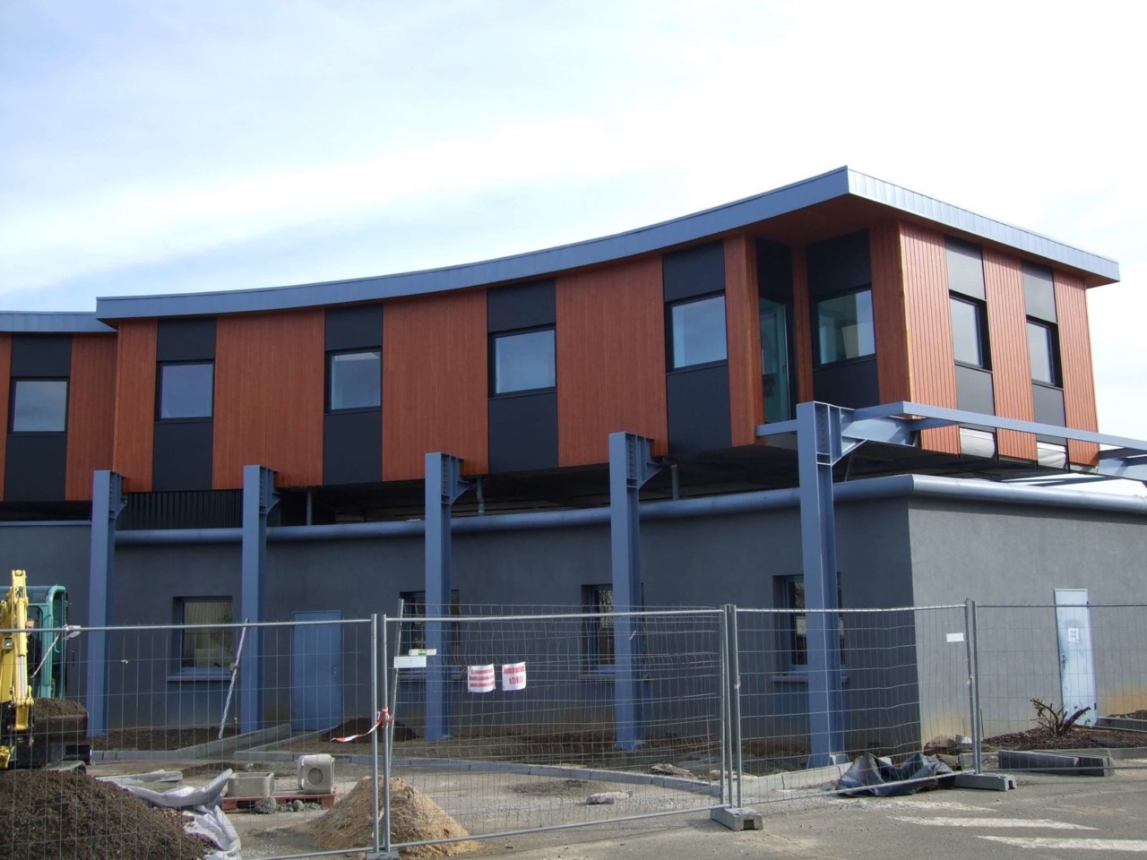 SPÉCIALISTE DU LAMELLÉ-COLLÉ et de la charpente EN HAUTE-NORMANDIE SARL DUHAMEL