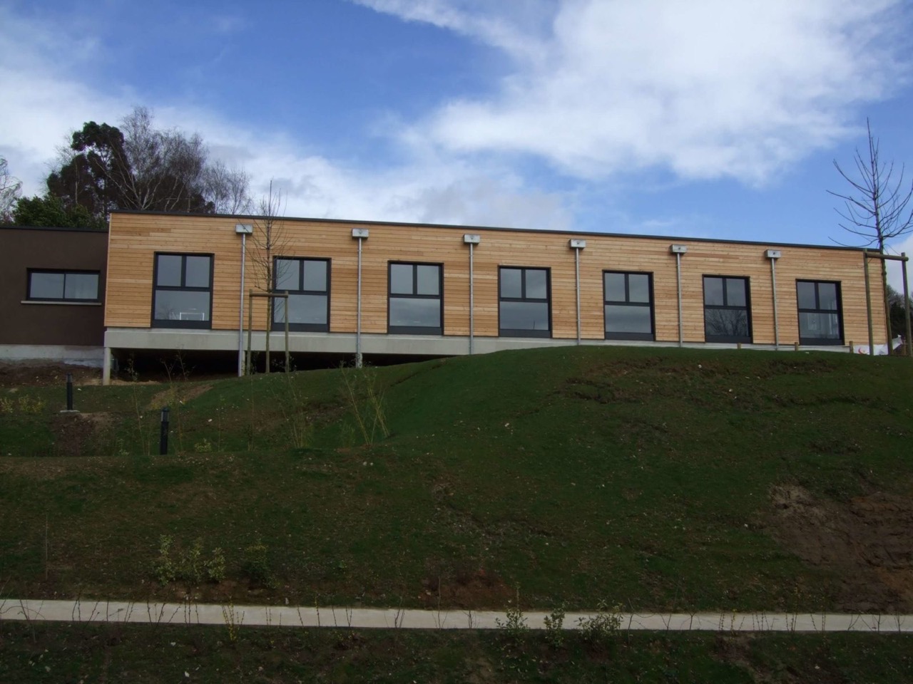 SPÉCIALISTE DU LAMELLÉ-COLLÉ et de la charpente EN HAUTE-NORMANDIE SARL DUHAMEL