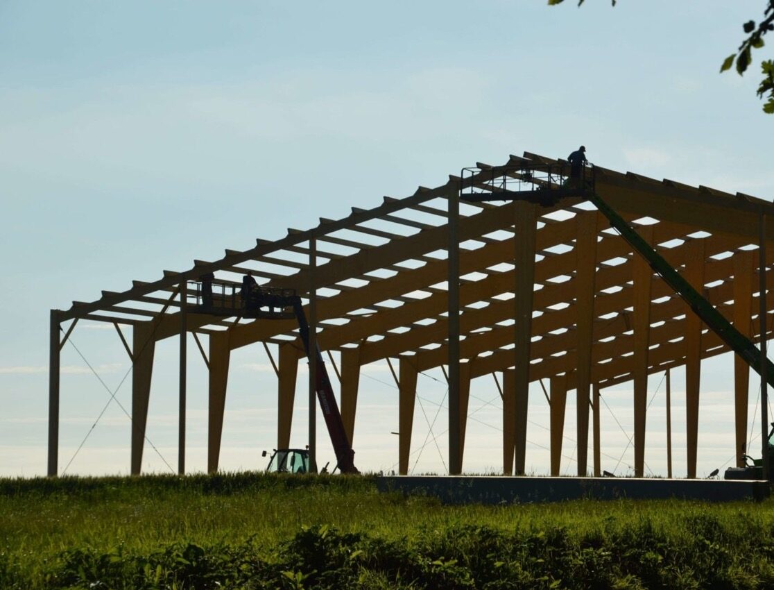 SPÉCIALISTE DU LAMELLÉ-COLLÉ et de la charpente EN HAUTE-NORMANDIE SARL DUHAMEL