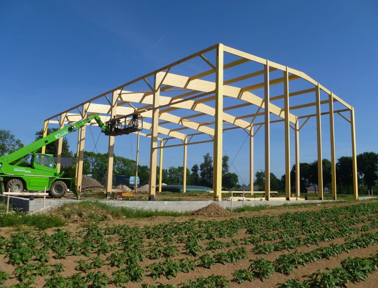 SPÉCIALISTE DU LAMELLÉ-COLLÉ et de la charpente EN HAUTE-NORMANDIE SARL DUHAMEL