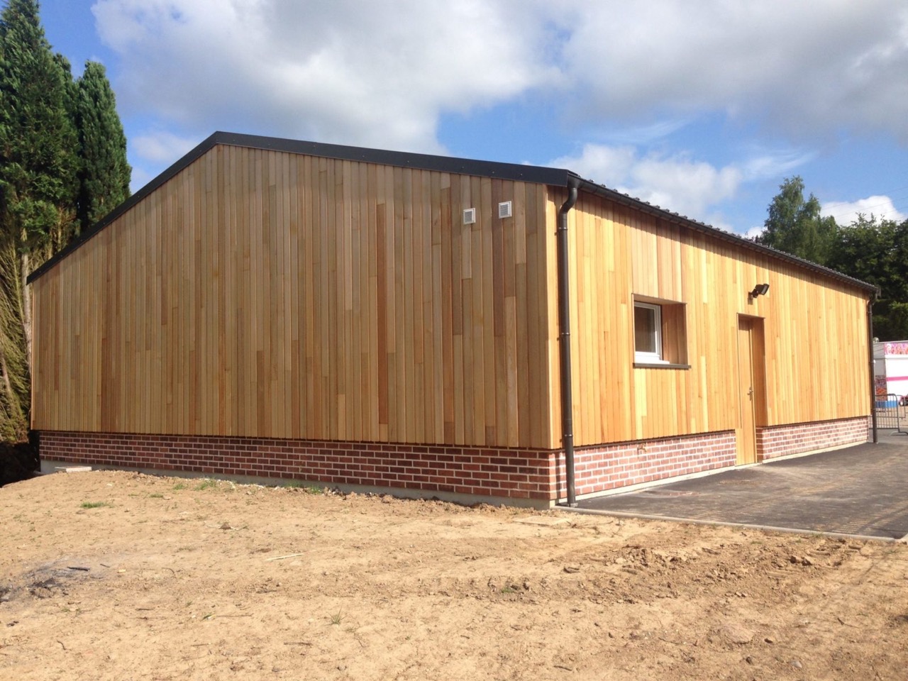 SPÉCIALISTE DU LAMELLÉ-COLLÉ et de la charpente EN HAUTE-NORMANDIE SARL DUHAMEL